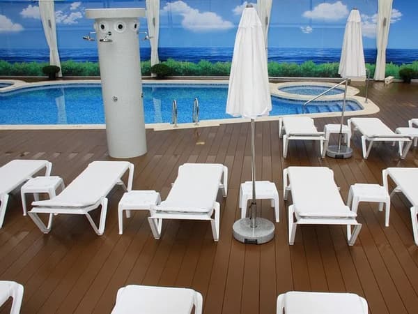 Riviera Beachotel-1