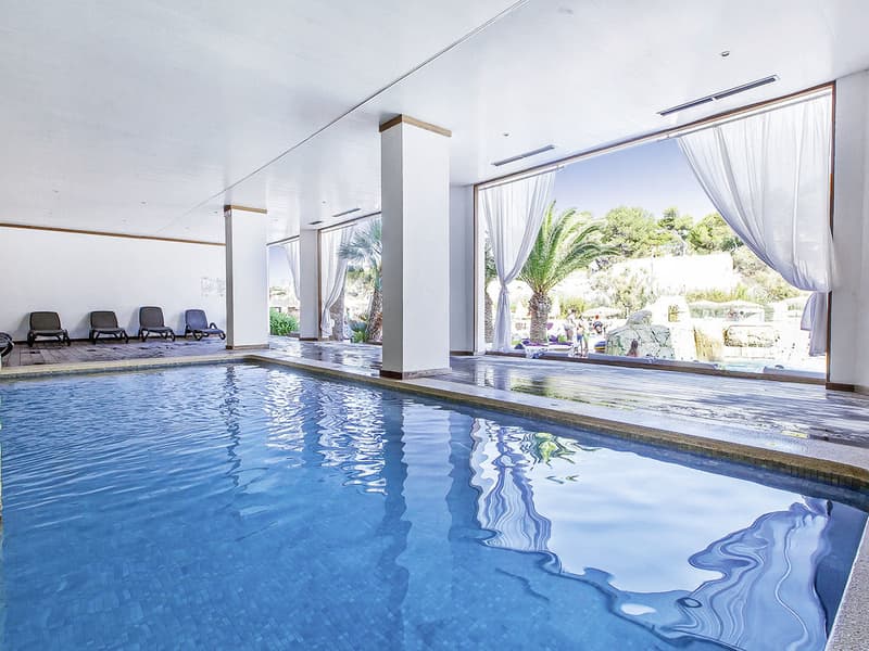 FERGUS Style Cala Blanca Suites