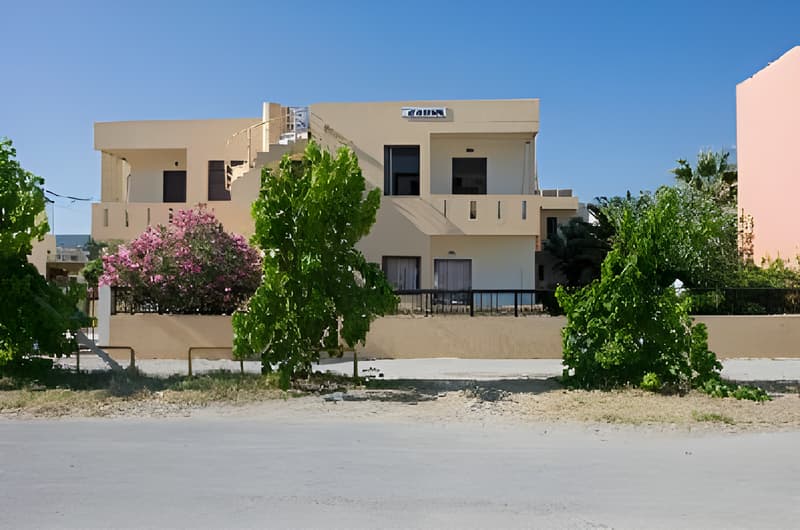 Domenica Apartments