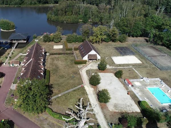 Camping Domaine de Sainte Montaine-1