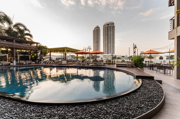 Riva Surya Bangkok-1