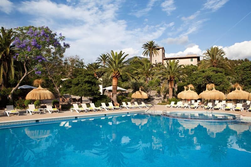 Hotel Es Port
