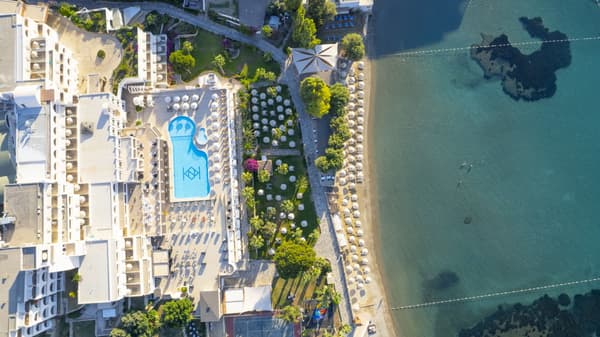 Azka Hotel-1