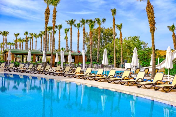 Royal Atlantis Beach Hotel-1