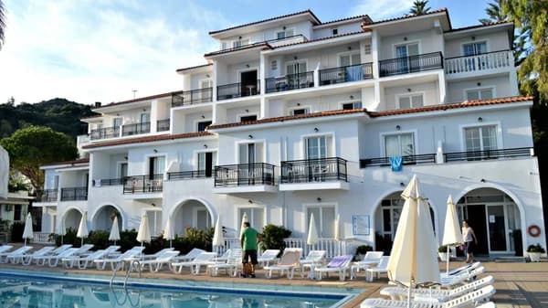 Paradise Beach Hotel-1