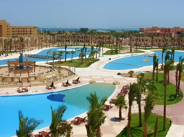 Royal Lagoons Aqua Park Resort & Spa-1