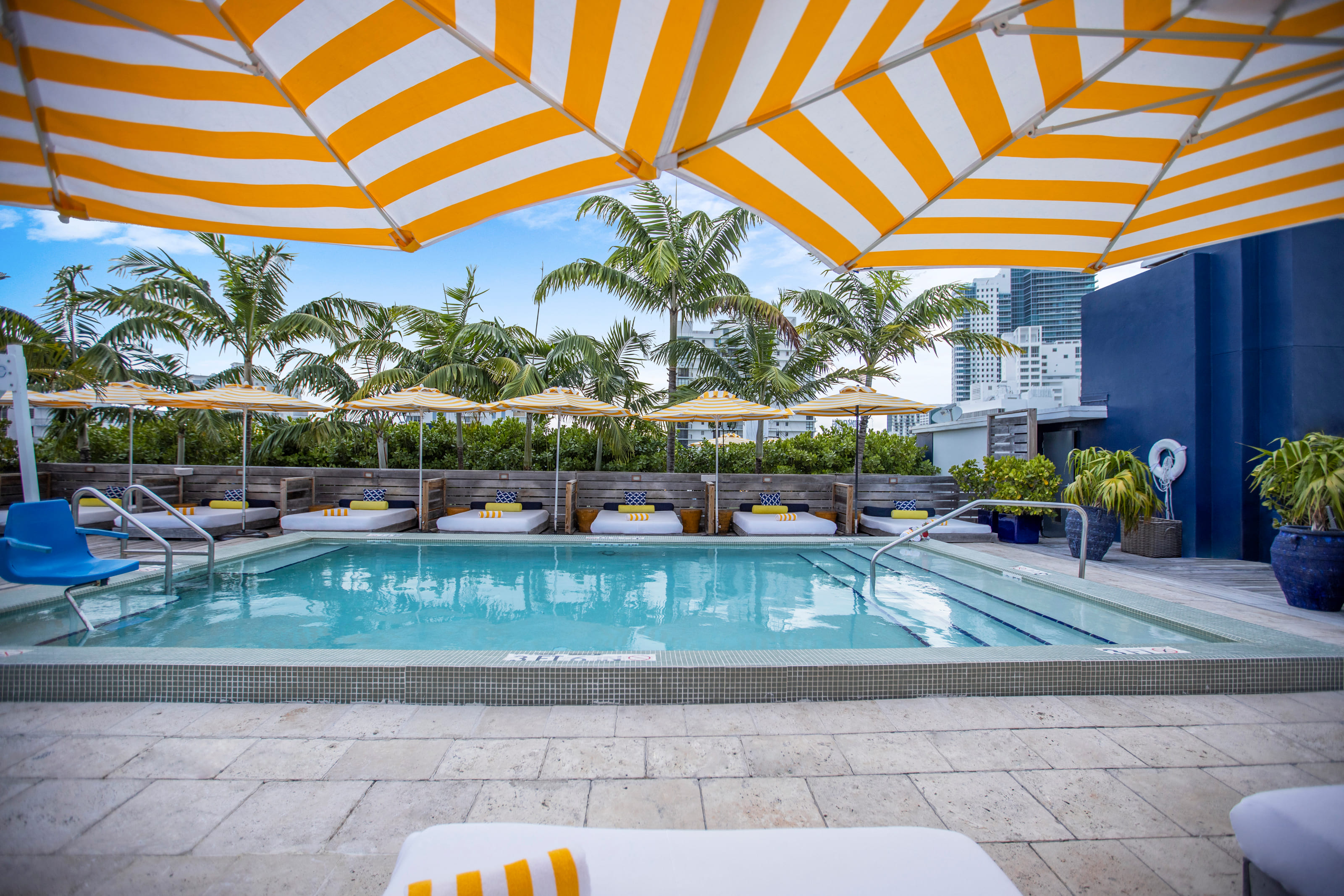 Catalina Hotel