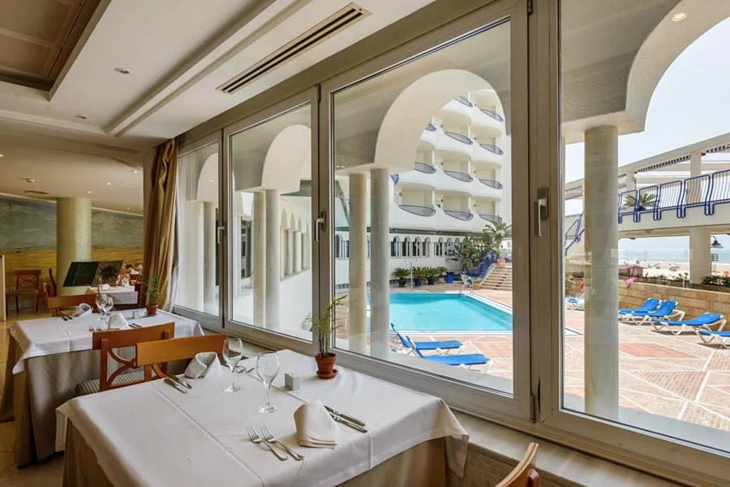 Hotel Playa Victoria