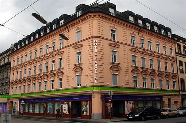 Hotel Caroline-1