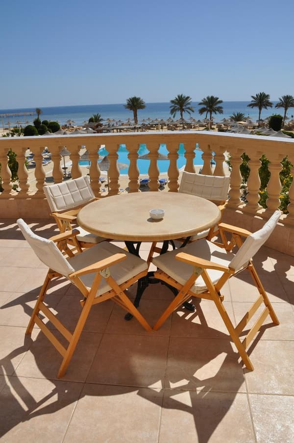 Shoni Bay-1
