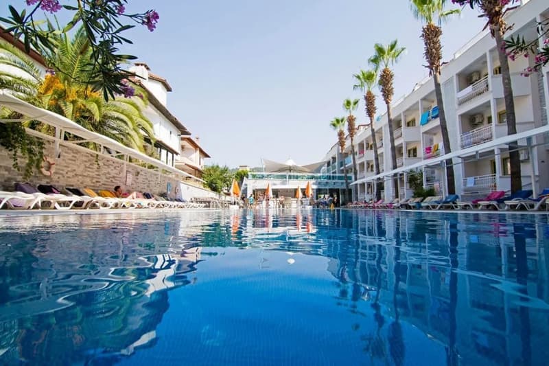 Mirage World Hotel