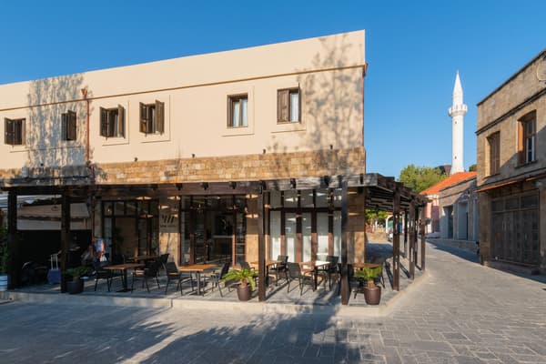 The Wine Hotel-1