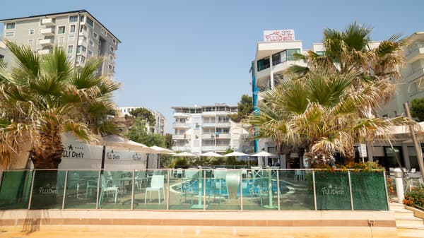 Ylli I Detit Hotel-1