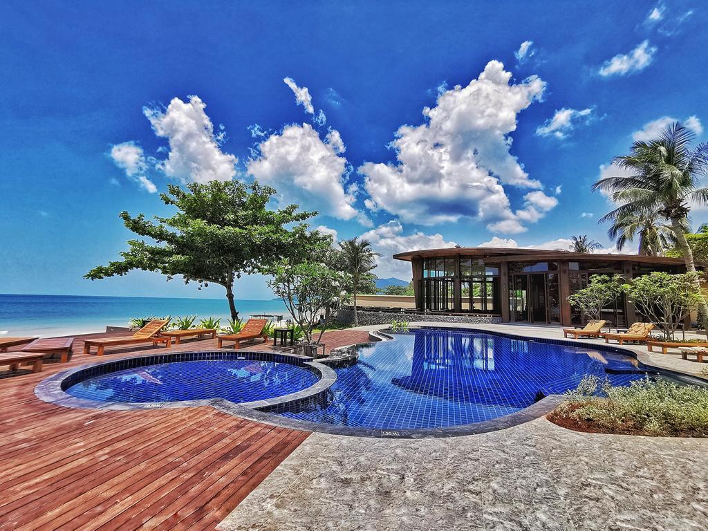 Khanom Beach Resort & Spa