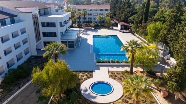 Proxima Hotel-1