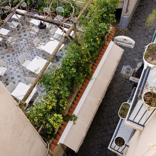 Palazzo Gargiulo Luxury Rooms and Suites-1