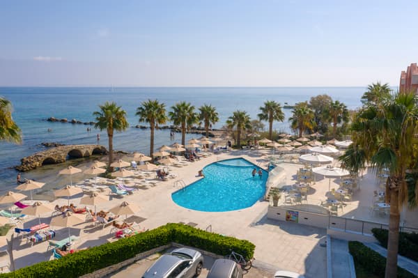 Xenos Kamara Beach-1