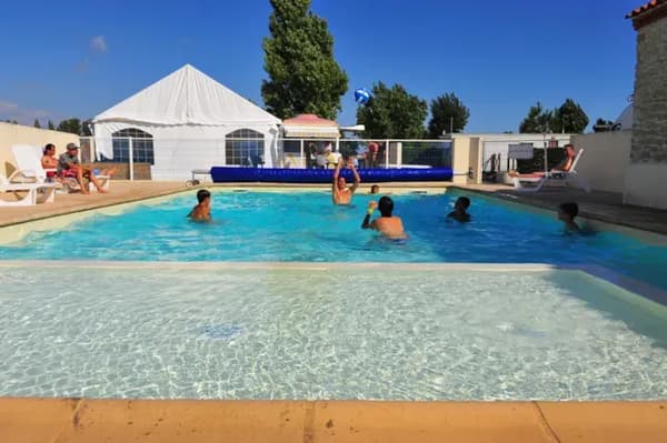 Camping Le Pavillon Bleu-1