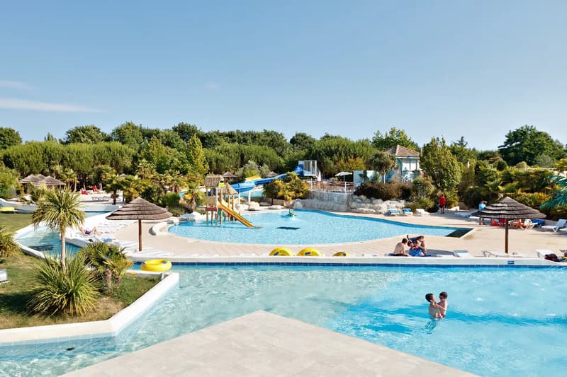 Camping Au Petit Port de L'Houmeau