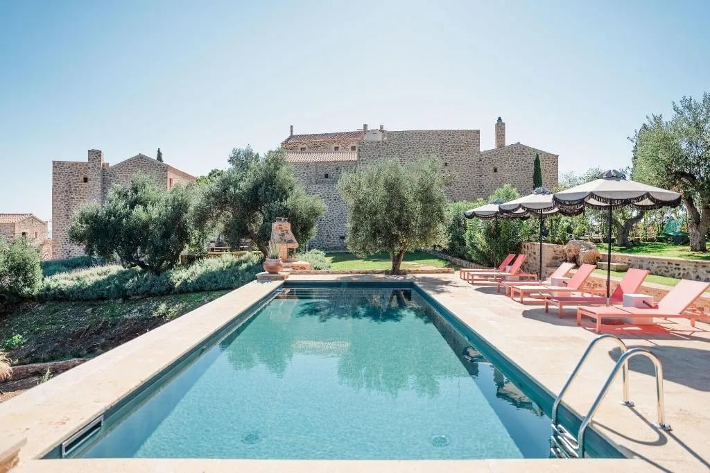 Alistos Hotel