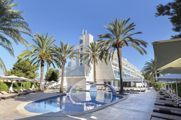Mar Hotels Playa de Muro Suites-1