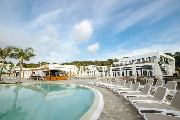 Alannia Salou-1