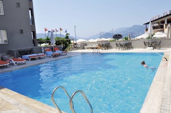 Yunus Hotel-1