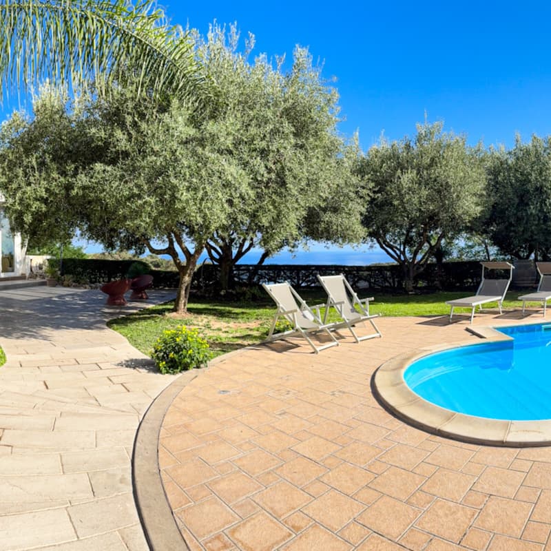 Villa Garden
