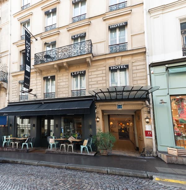 29 Lepic Montmartre-1