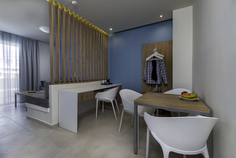 Sunny Days Apartments and Studios