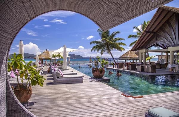 Le Domaine de L'Orangeraie Resort & Spa-1
