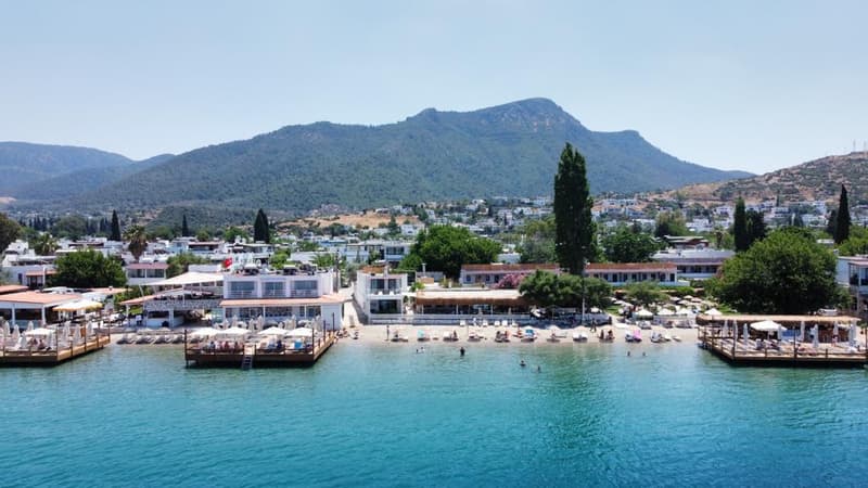 Daphnis Hotel