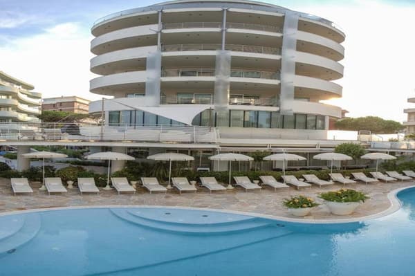 Premier & Suites-1