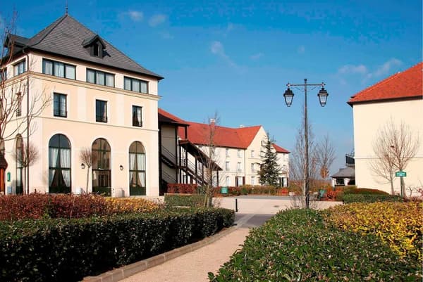 Campanile Val de France (vh. Kyriad Disneyland)-1