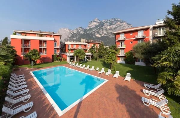 Villa Nicolli Romantic Resort-1