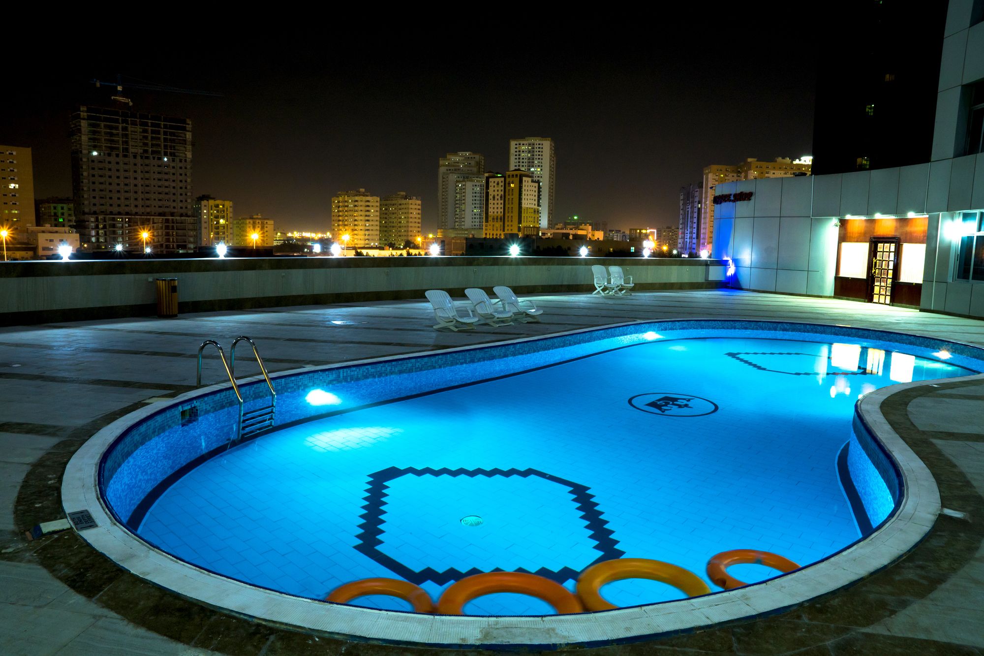 Crown Palace Hotel & Suites