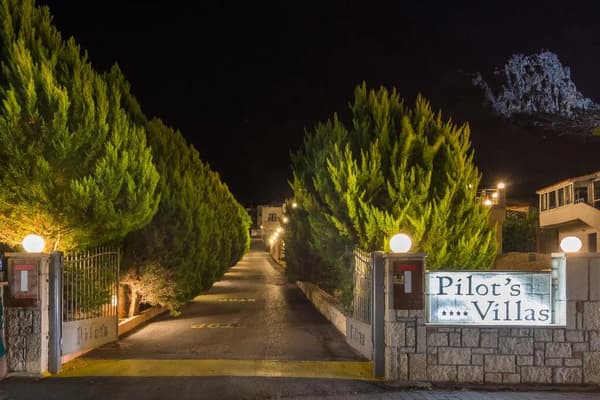 Pilot's Villas-1