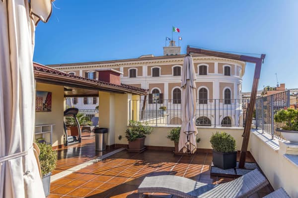 Relais Trevi 95 Boutique Hotel-1