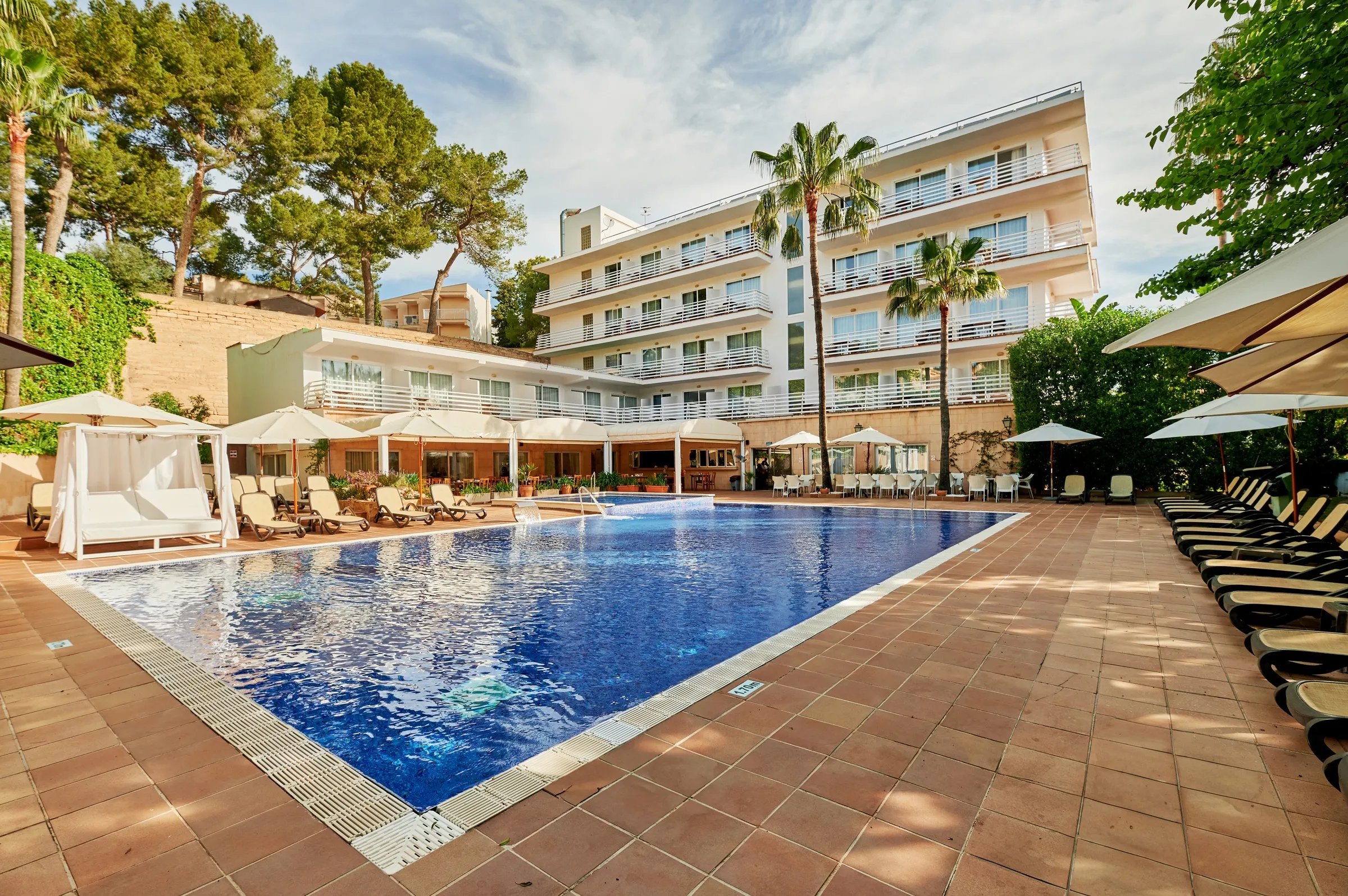Hotel ROC Oberoy