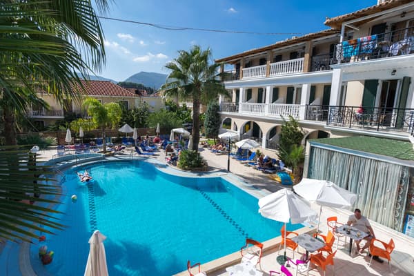 Zante Plaza-1