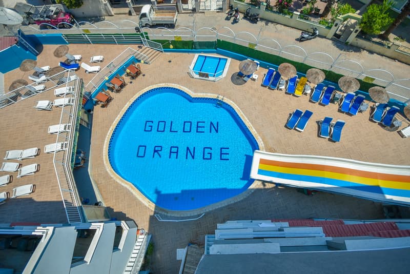 Golden Orange Apart