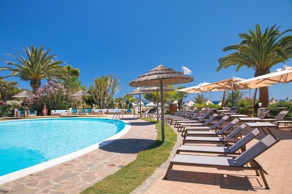 Hotel Cormoran-1