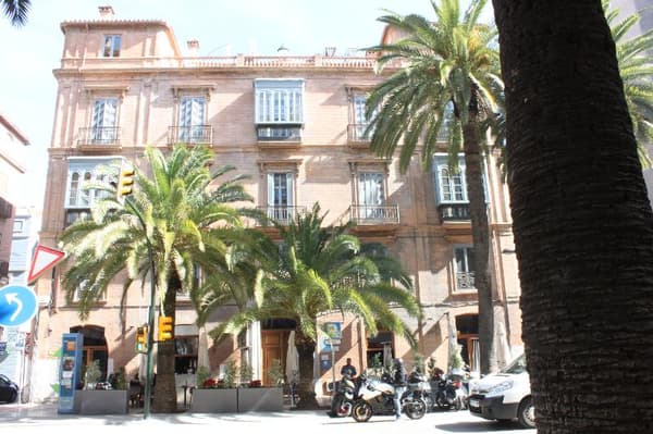 Life Apartments Alameda Colon-1