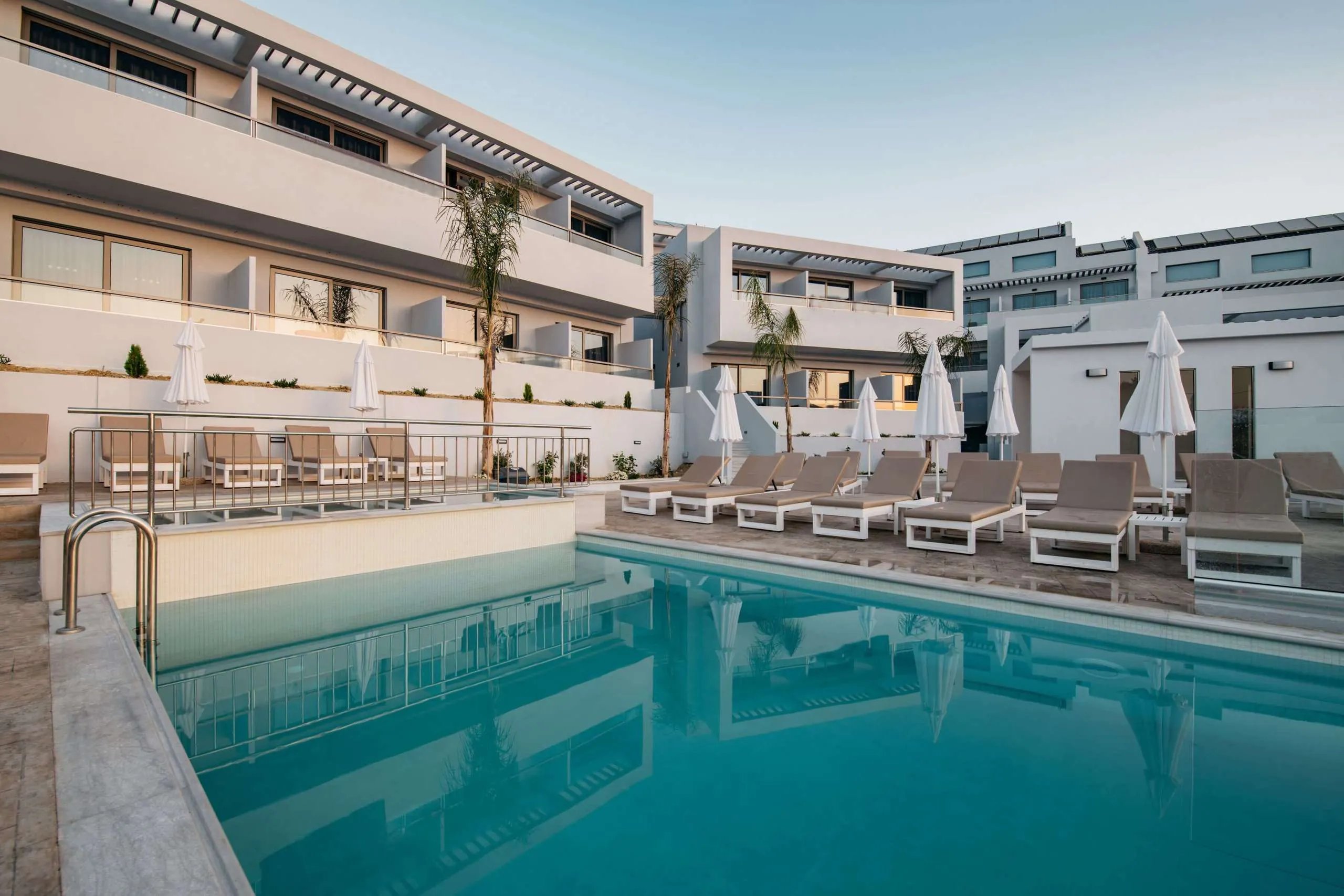 Tesoro Hotel