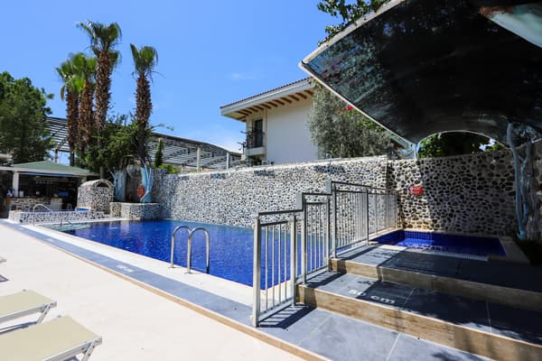 Tonoz Beach Hotel-1