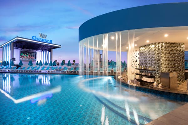 Granada Luxury Beach-1