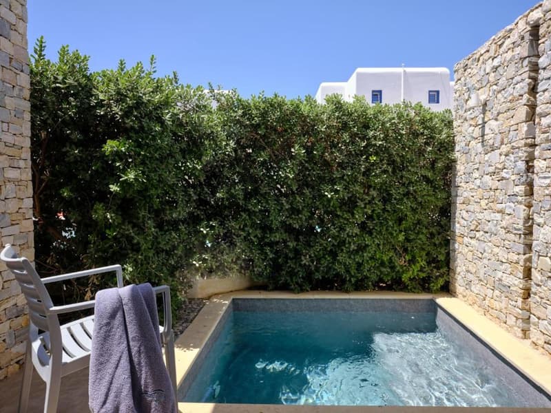 Kosmoplaz Beach Hotel