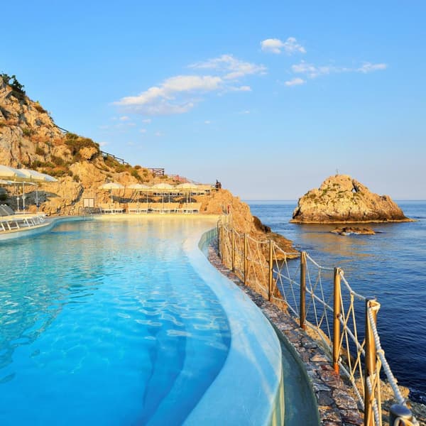 Capotaormina Resort-1