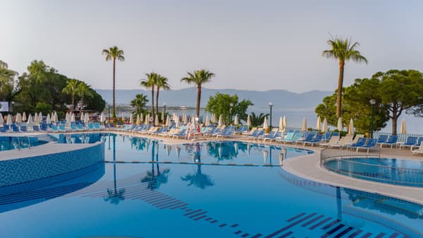 Fantasia de Luxe Kusadasi-1
