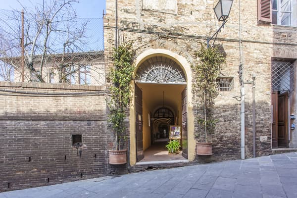 Il Chiostro Del Carmine-1